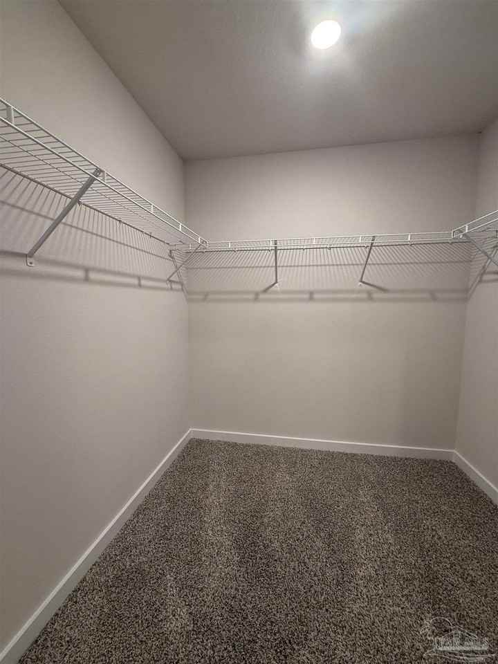 111 Anhinga St - Photo 6 of 33