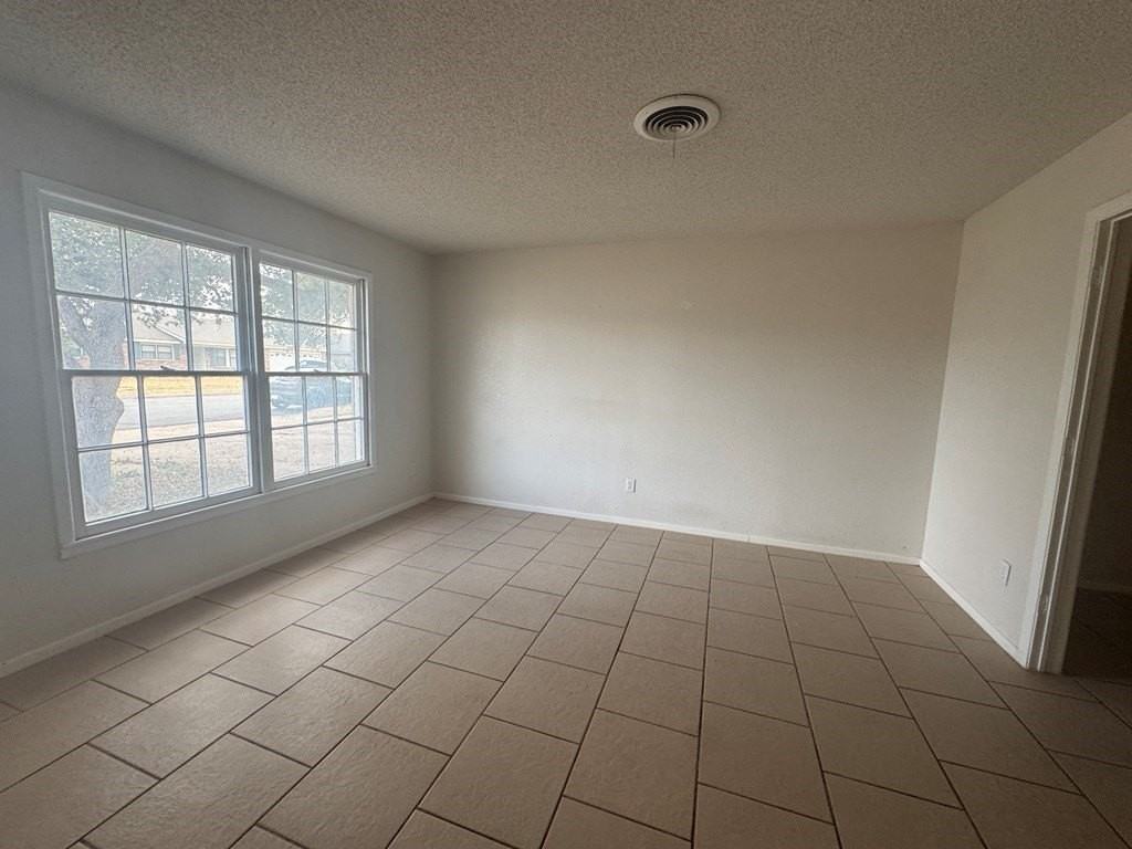 3328 Camarie Ave - Photo 3 of 13