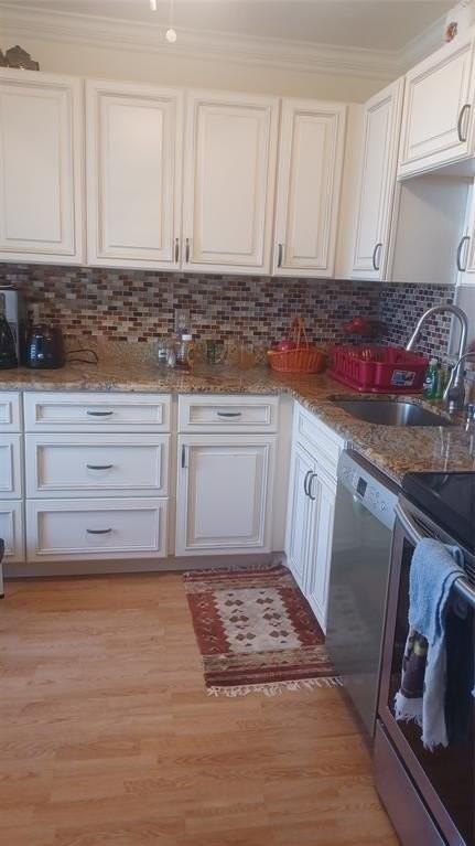 2191 Ne 1st Ct #202 - Photo 4 of 9