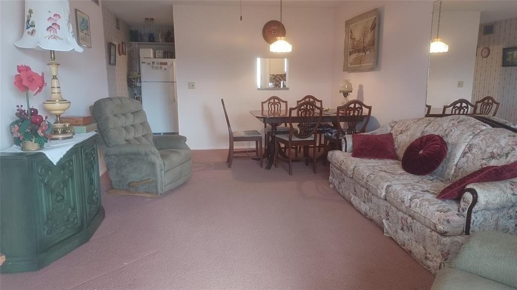 2191 Ne 1st Ct #202 - Photo 7 of 9