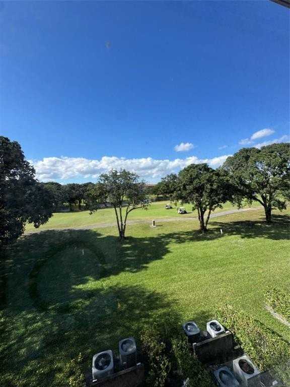 300 Sw 130th Ter #B312 - Photo 5 of 8