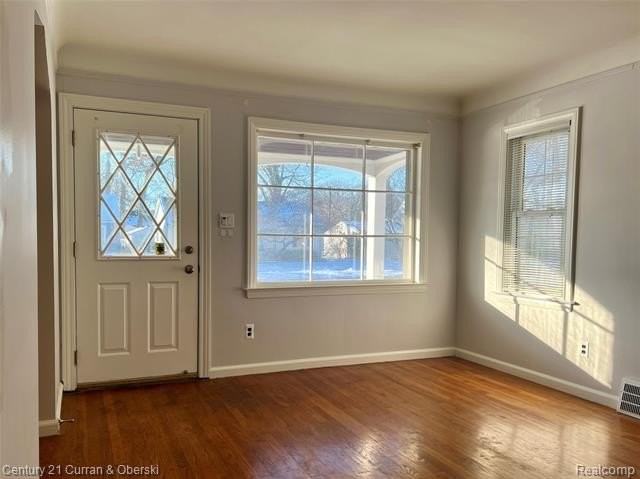 1525 Cherokee Ave - Photo 5 of 25