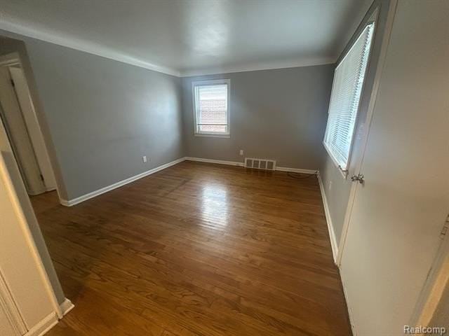 15545 Oconnor Ave - Photo 4 of 20