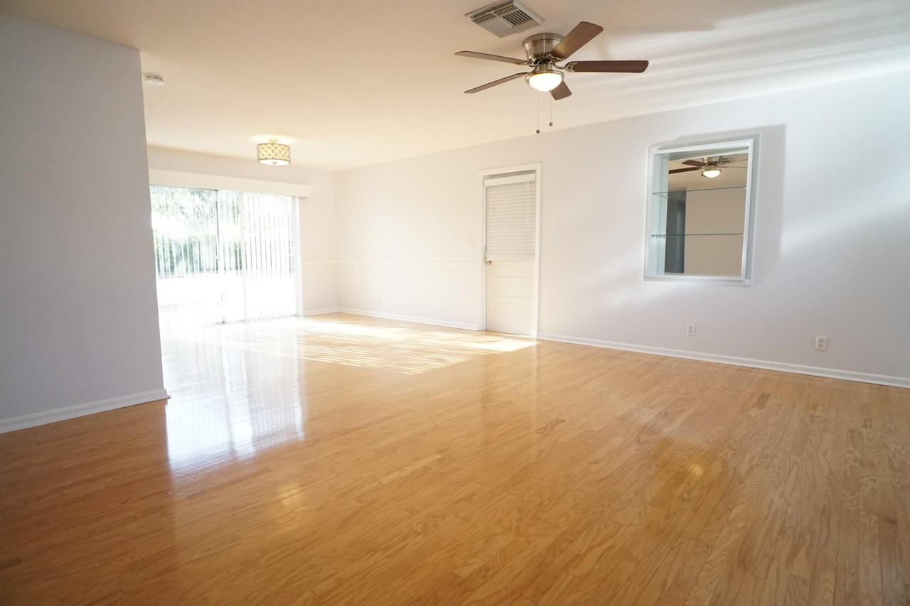 807 Easterly Rd - Photo 6 of 25