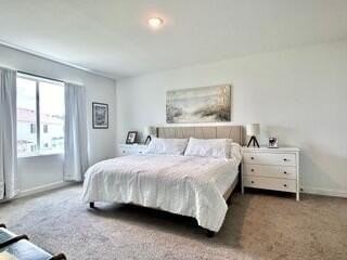 649 Ne Waters Edge Ln - Photo 5 of 11