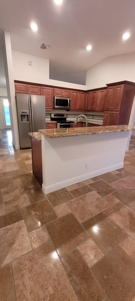 524 Indigo Ave - Photo 4 of 30