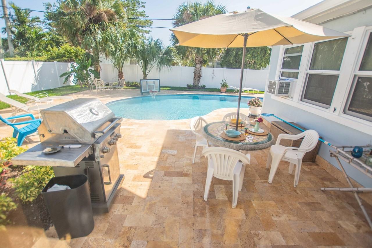 1165 Cabana Rd #6 - Photo 4 of 12