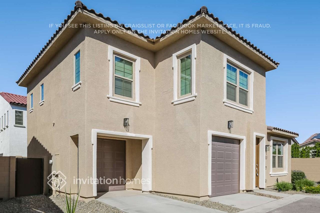 18932 W Reade Ave - Photo 2 of 28