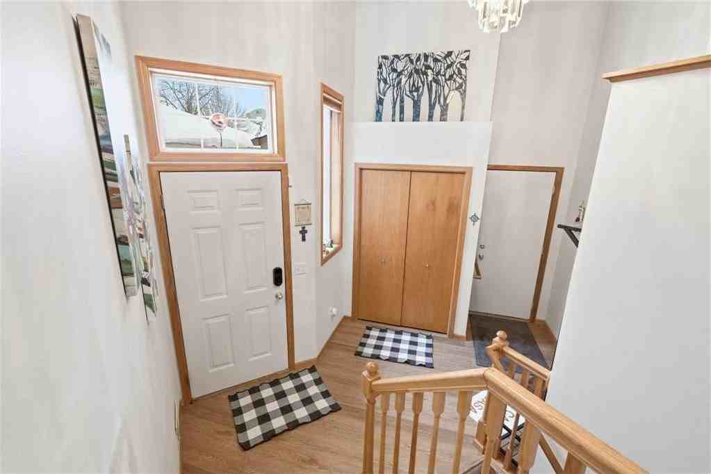 3909 93rd Ave N - Photo 3 of 45