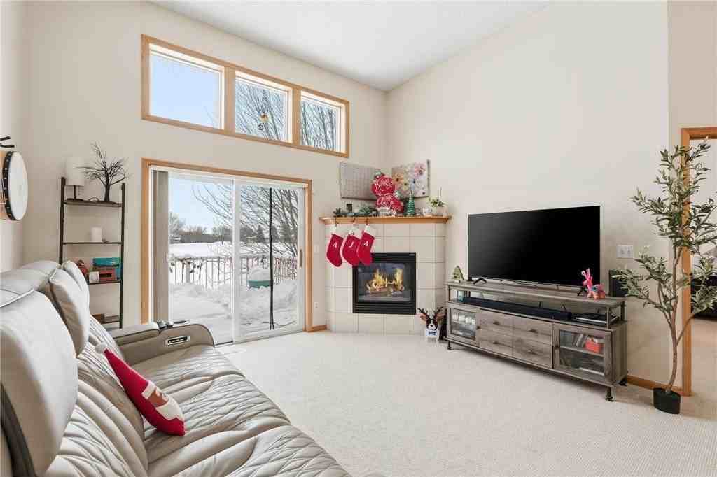 3909 93rd Ave N - Photo 7 of 45