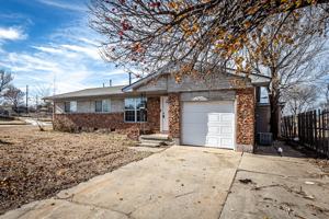 featured image of 1702 Nw 45th St #1