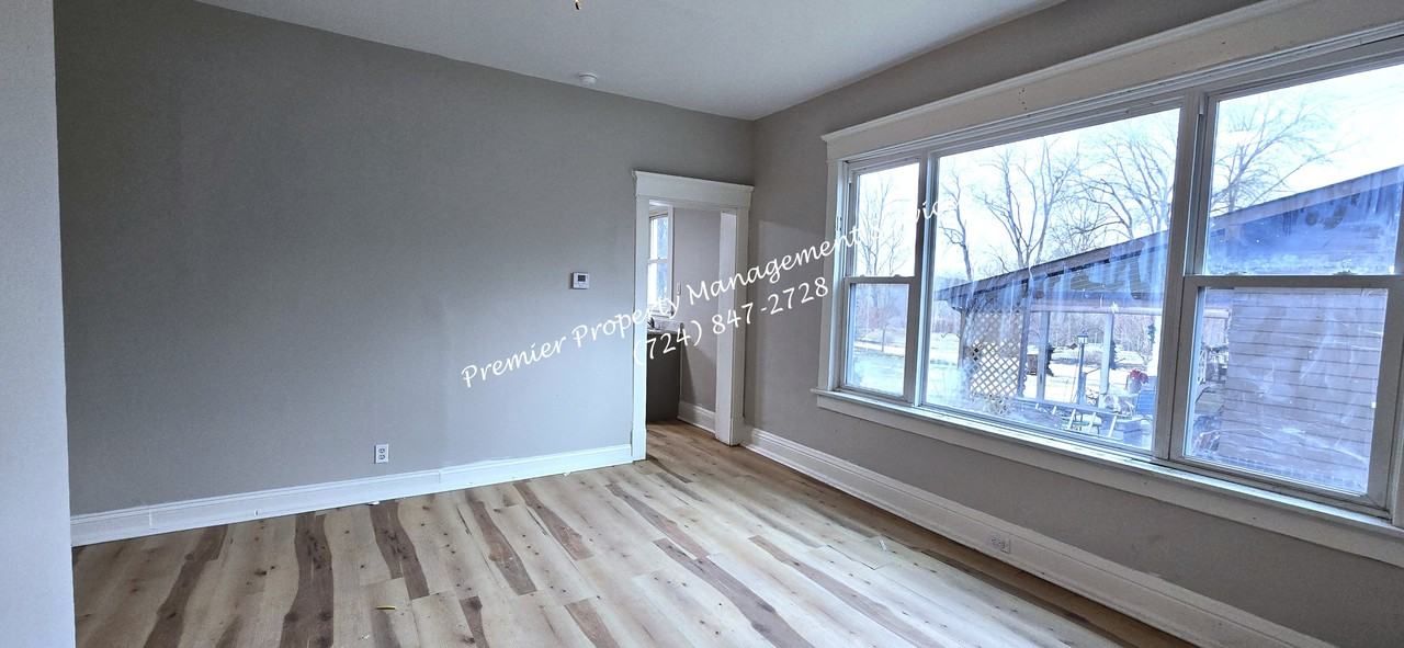 1429 Hall Ave #102 - Photo 4 of 23