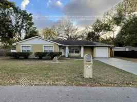 featured image of 124 W Wildwood St