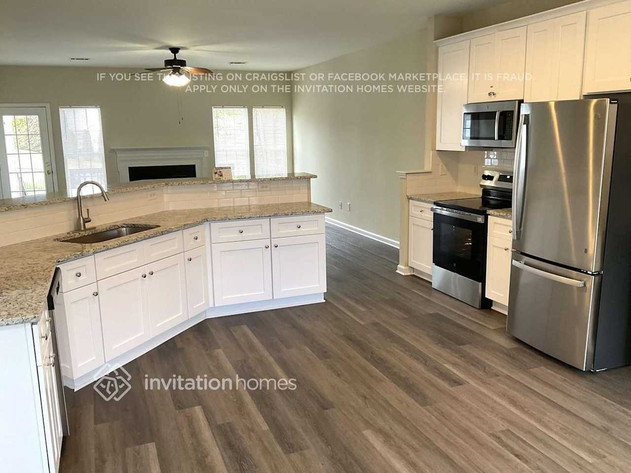 8515 Castledown Dr - Photo 3 of 13