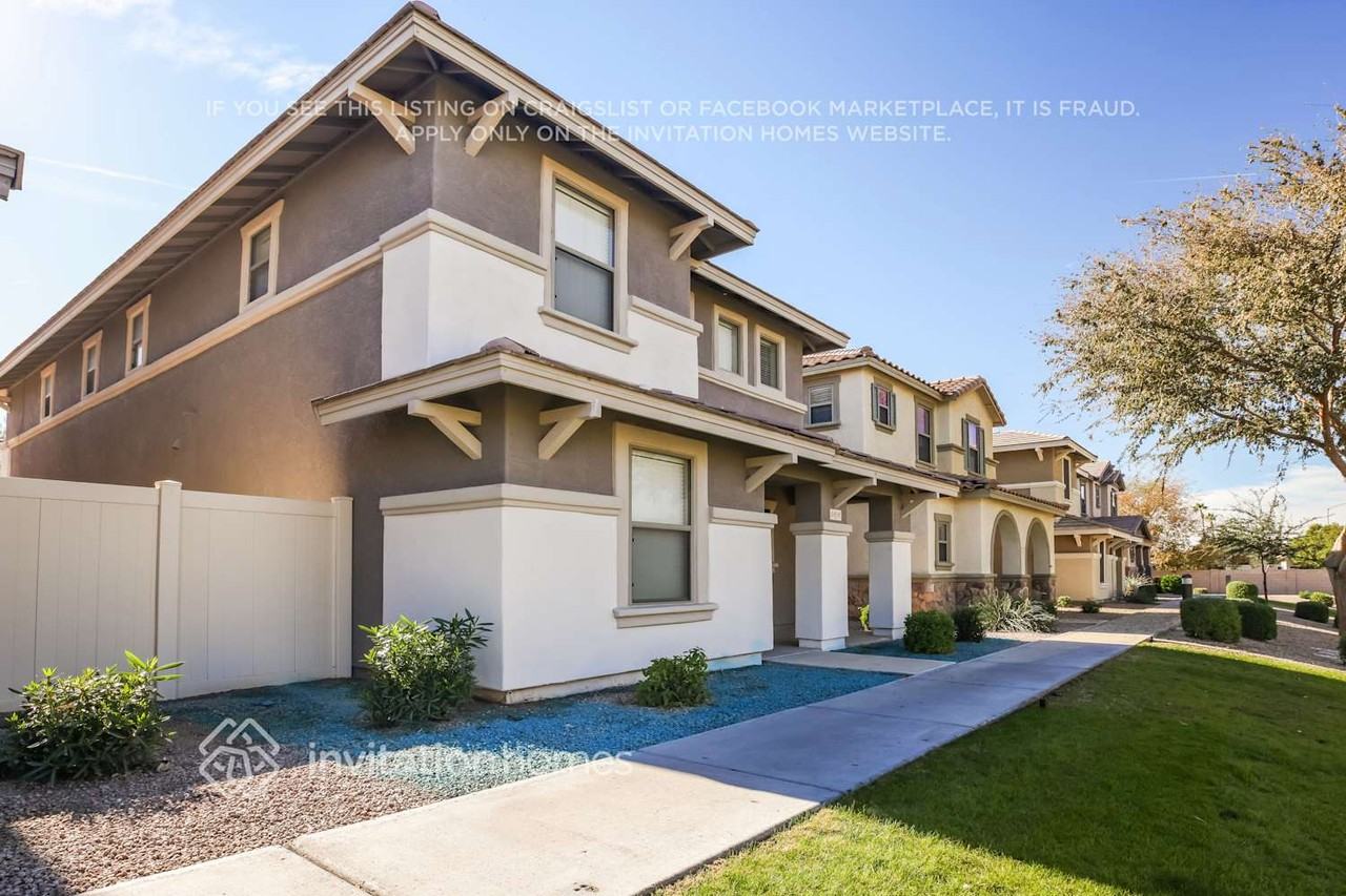 5816 E Harmony Ave - Photo 4 of 17