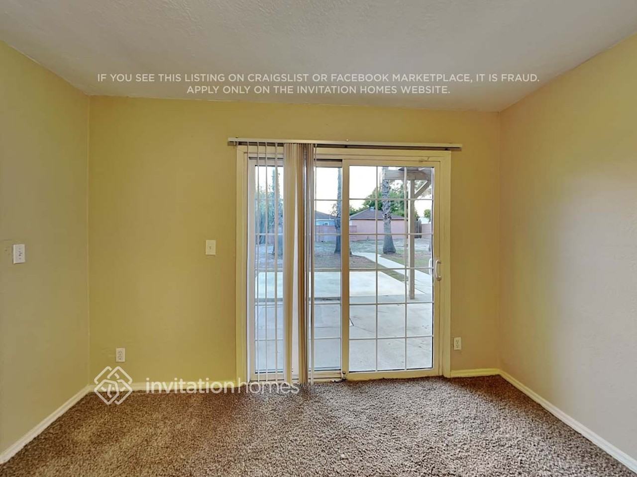 8159 Beeman Ave - Photo 7 of 14