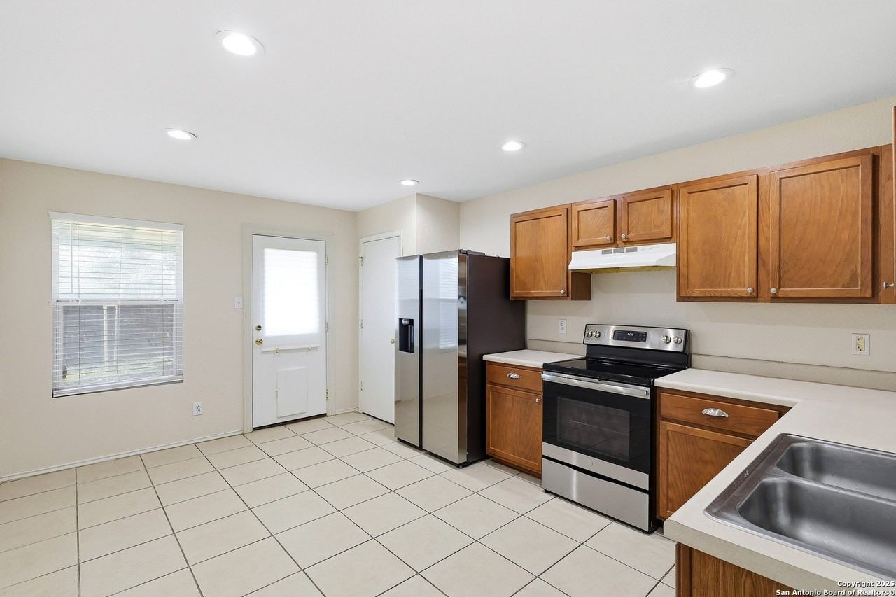 3922 Azalea Breeze - Photo 5 of 20