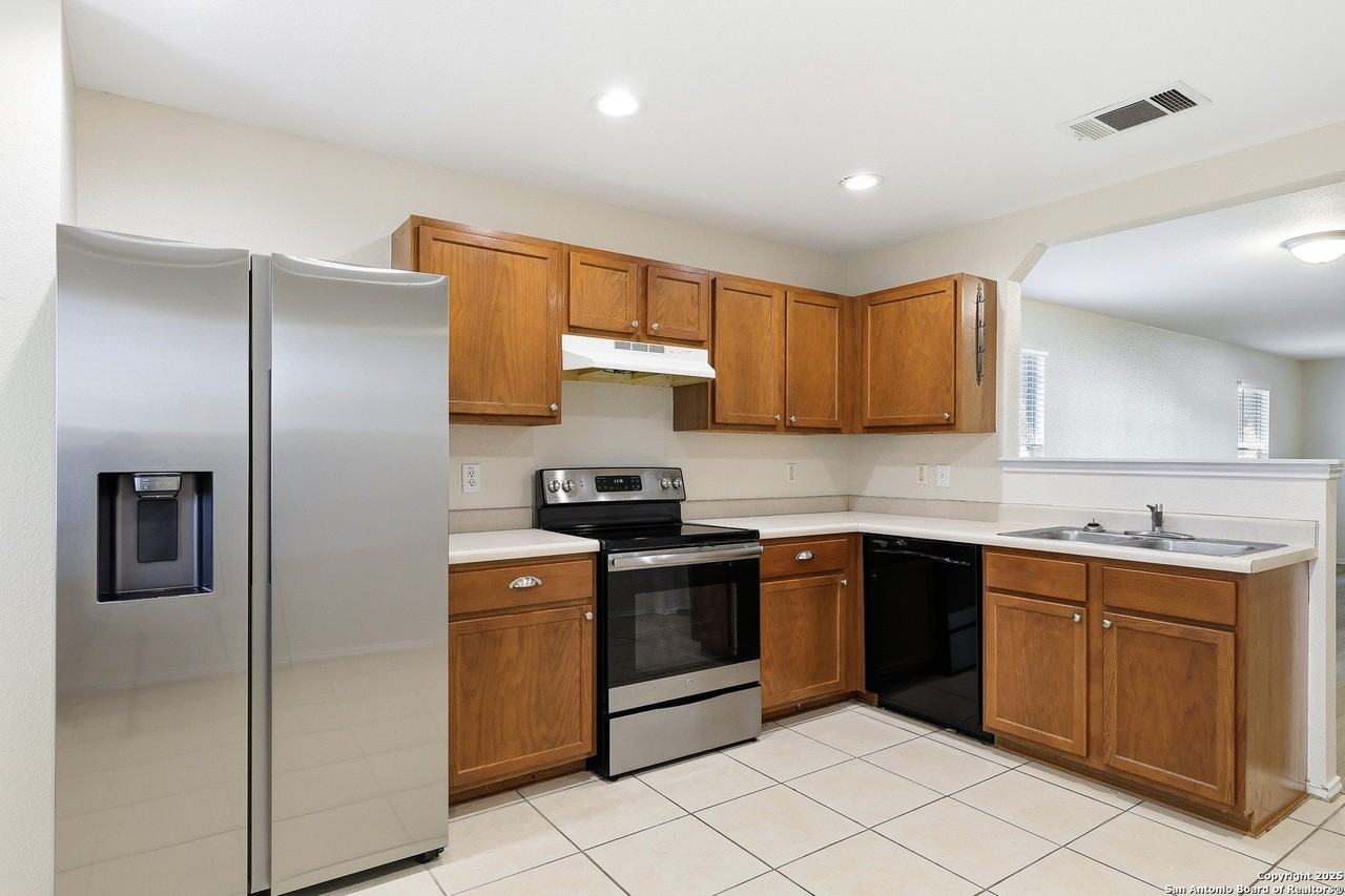 3922 Azalea Breeze - Photo 6 of 20