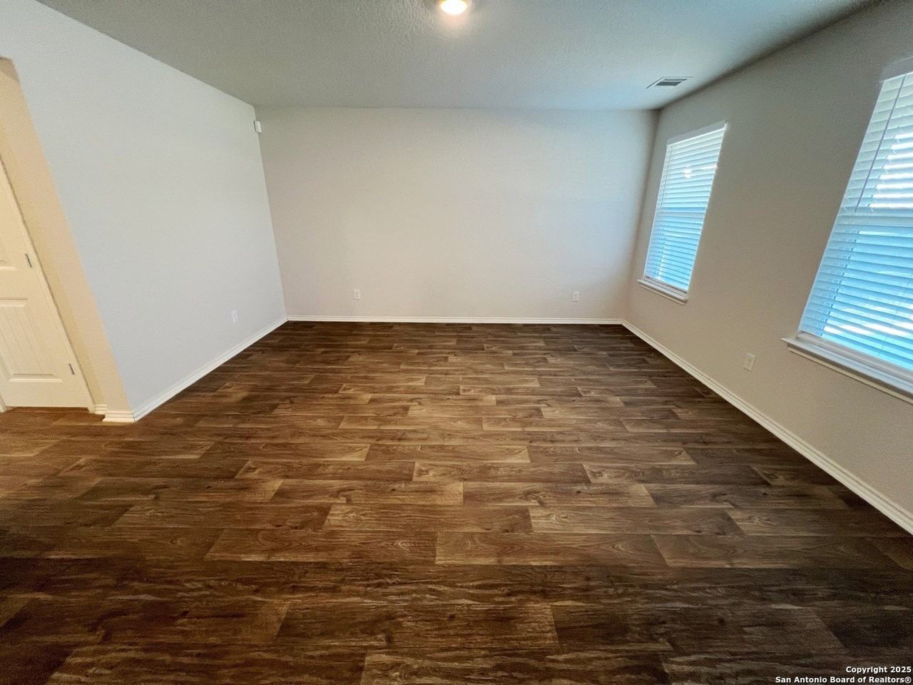 11919 Hondo Crk - Photo 7 of 39