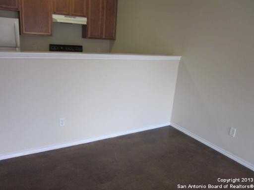 10727 Mathom Lndg Apt 3 #3 - Photo 4 of 21