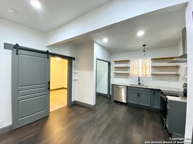 828 Dakota St - Photo 3 of 25