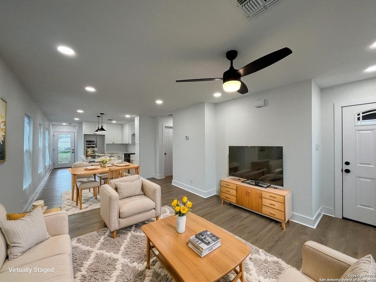 2239 Burnet St - Photo 2 of 35