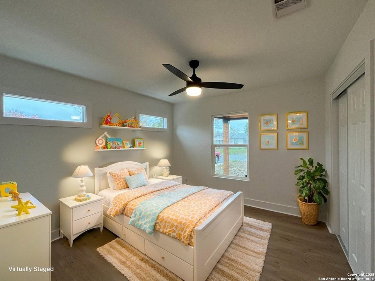 2239 Burnet St - Photo 6 of 35