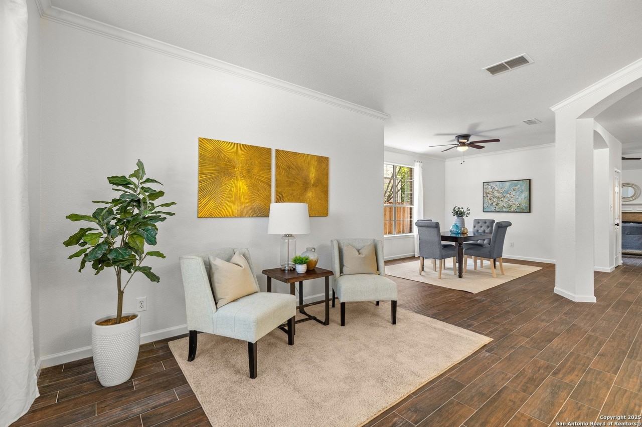 2606 Ashton Village Dr - Photo 4 of 25