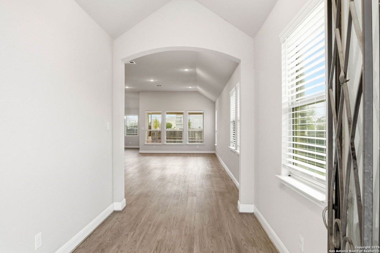 5122 Village Park - Photo 7 of 50