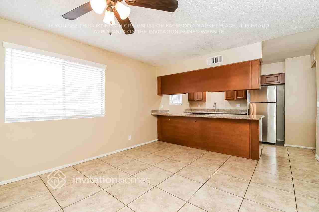 429 E 10th Dr - Photo 6 of 17