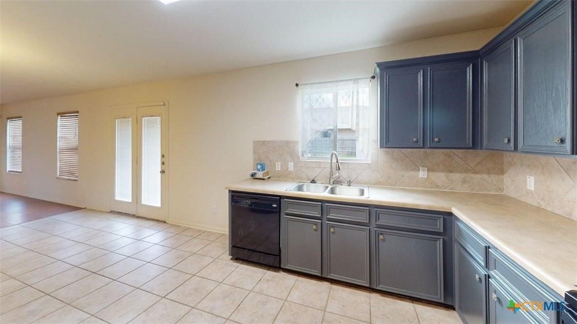 5505 Orts Dr - Photo 5 of 19