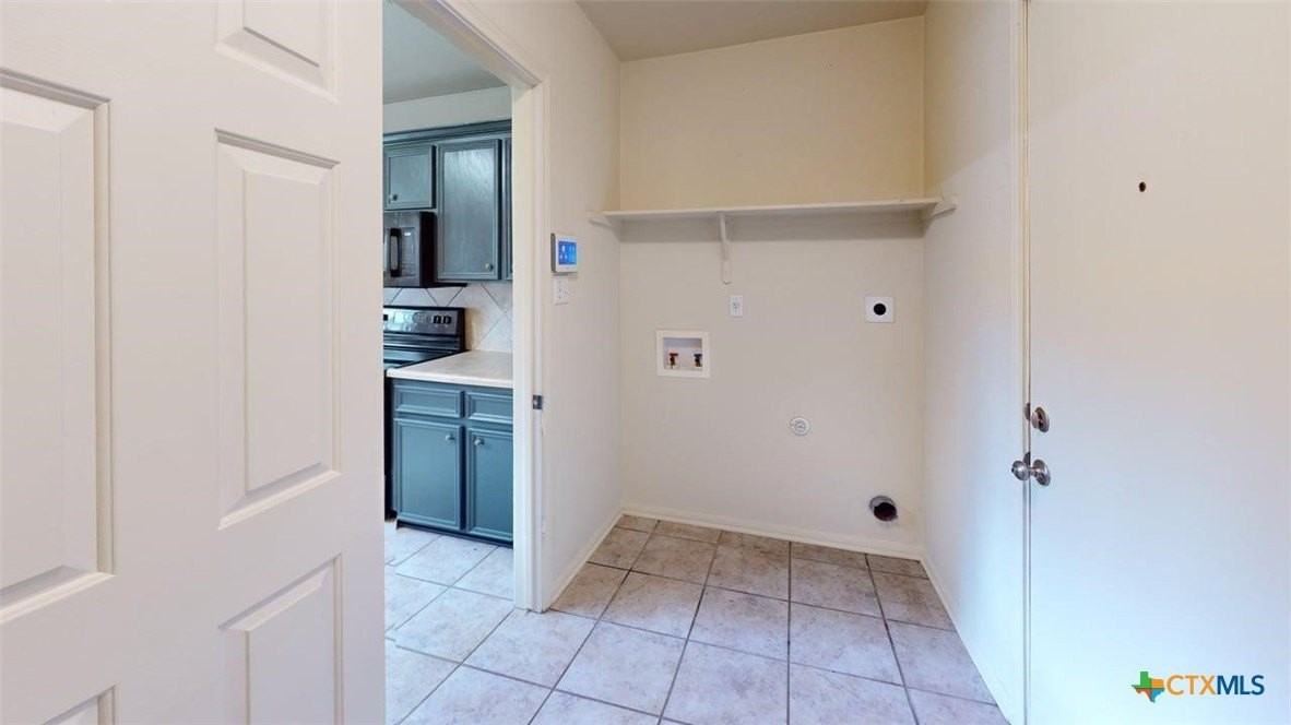 5505 Orts Dr - Photo 7 of 19