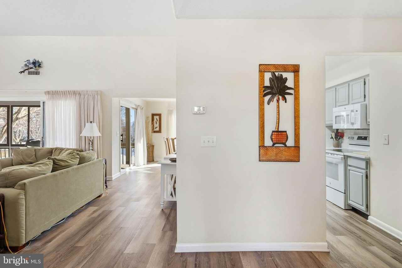 18530 Drayton Hall Rd Unit 4 #4 - Photo 4 of 34