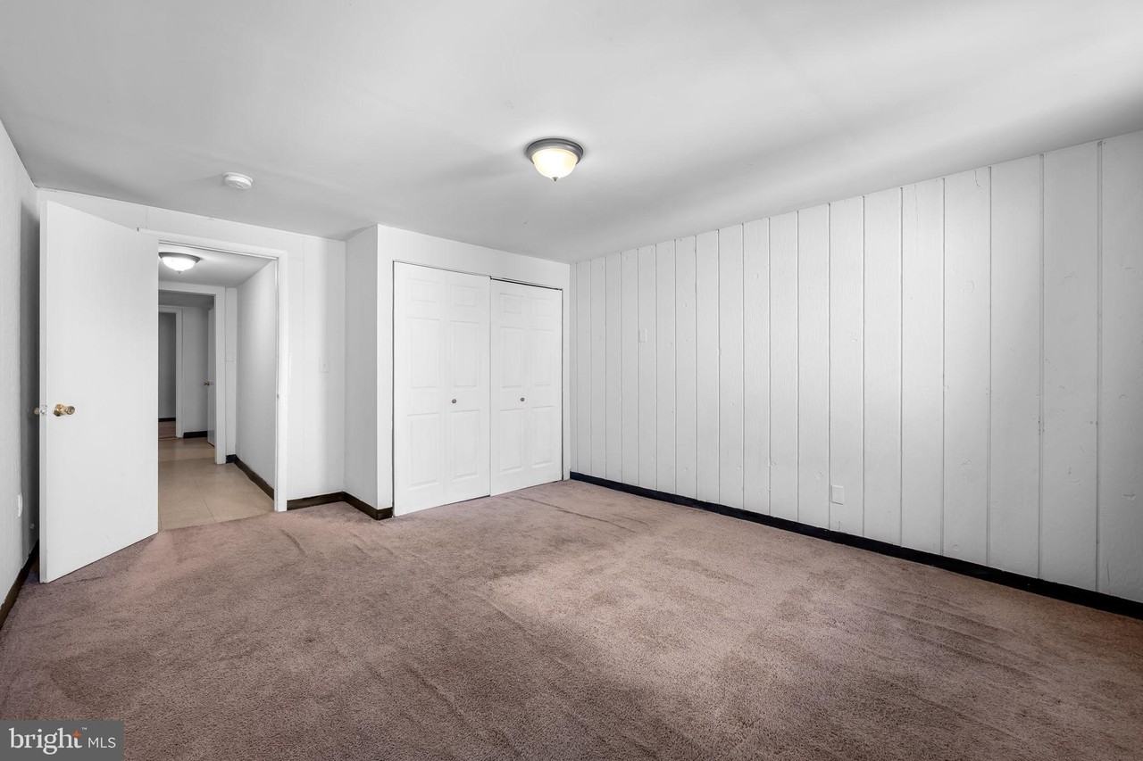 3703 E Lombard St - Photo 3 of 31