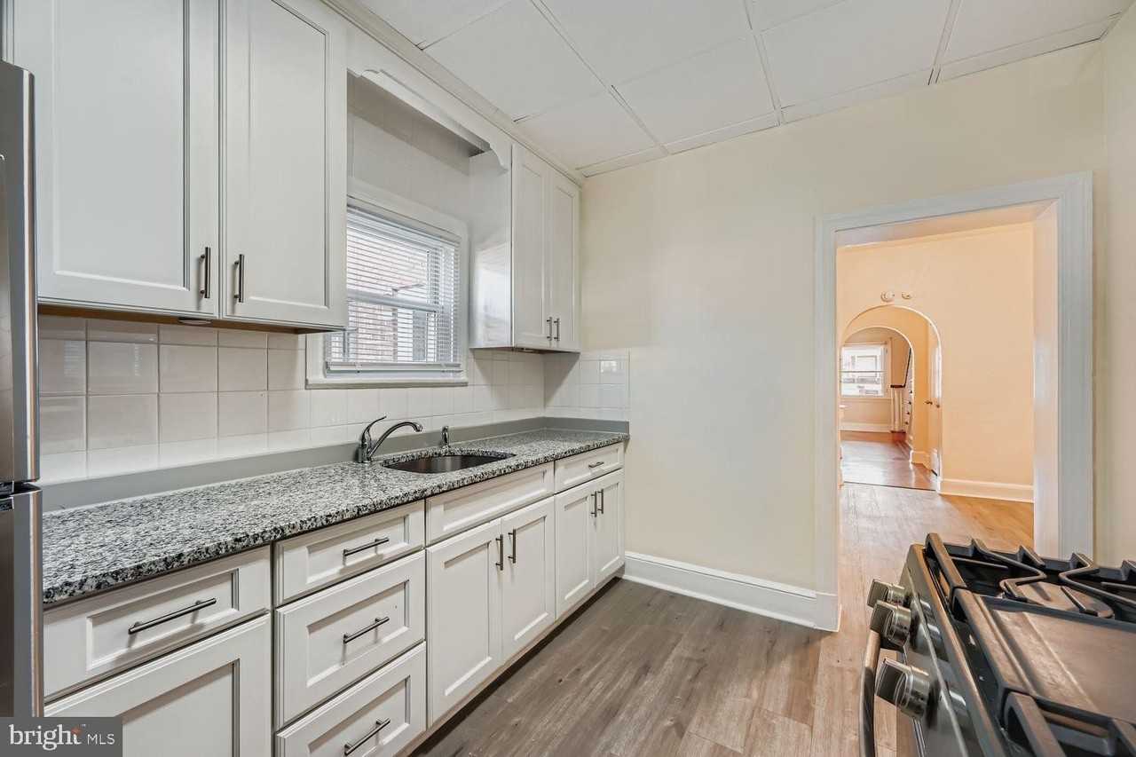 3220 Sequoia Ave - Photo 2 of 28