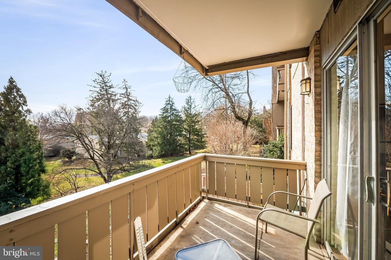 103 Cross Keys Rd Unit R103d2 - Photo 2 of 18