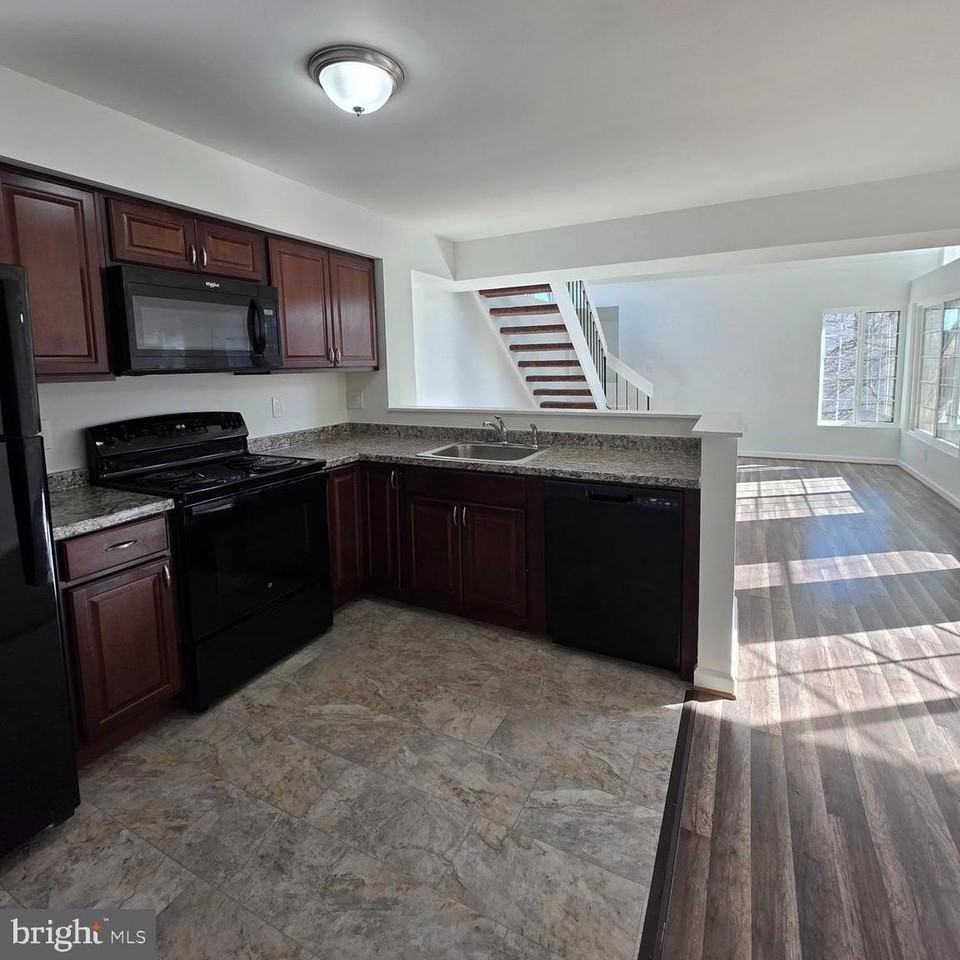 14021-E Justin Way Unit 23-E #23E - Photo 2 of 6