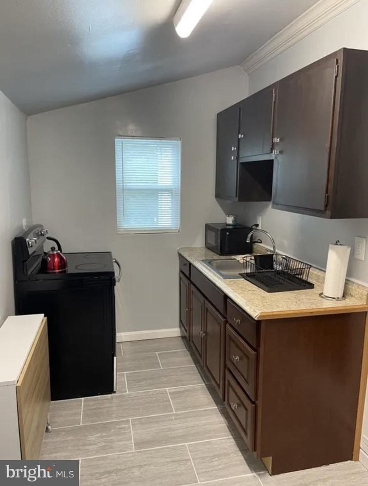 16600 Bald Eagle School Rd - Photo 3 of 12