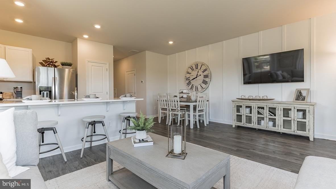 105 Mazzeo Dr - Photo 2 of 28