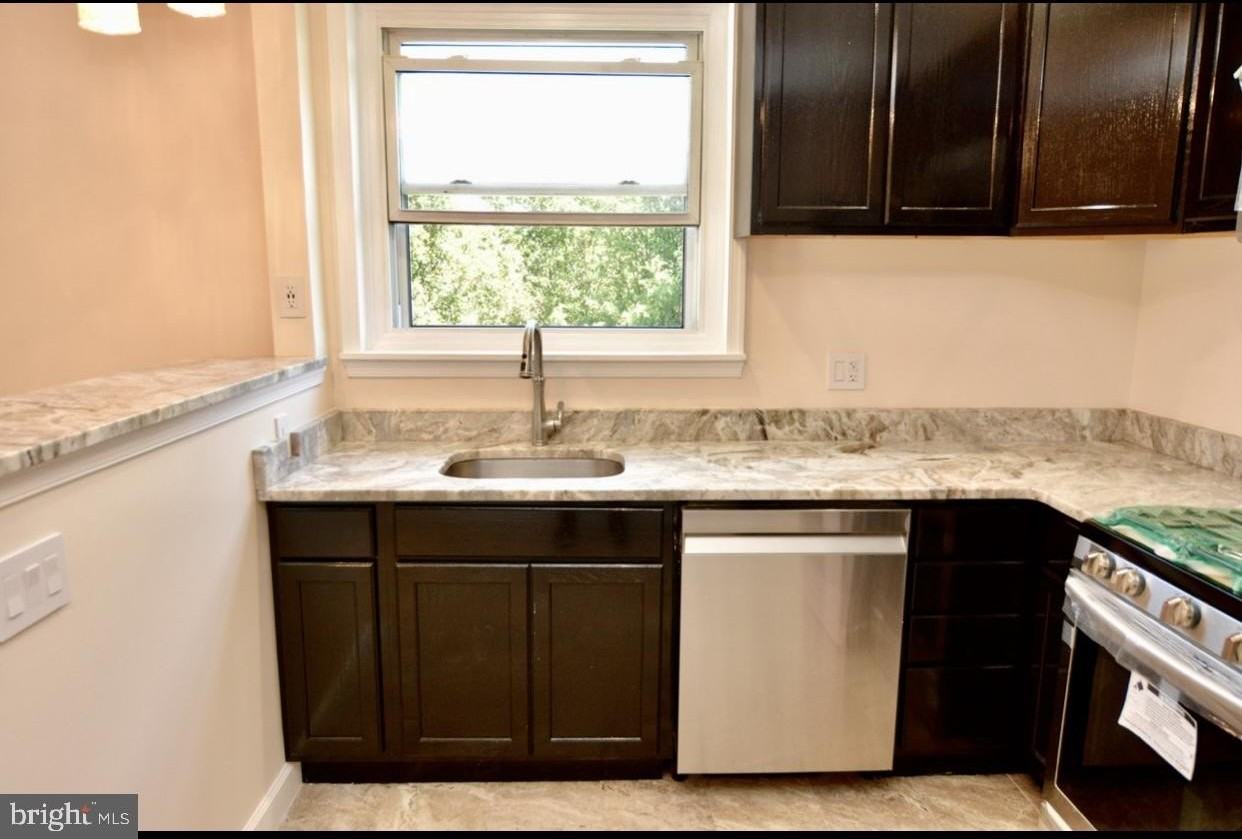 631 Hill Rd Unit 2 #2 - Photo 5 of 14