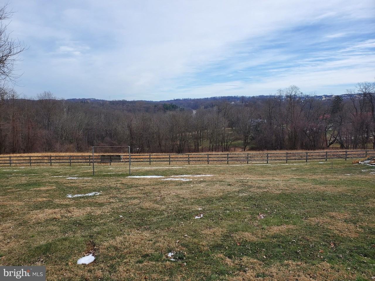 119 Mount Airy Rd - Photo 6 of 8