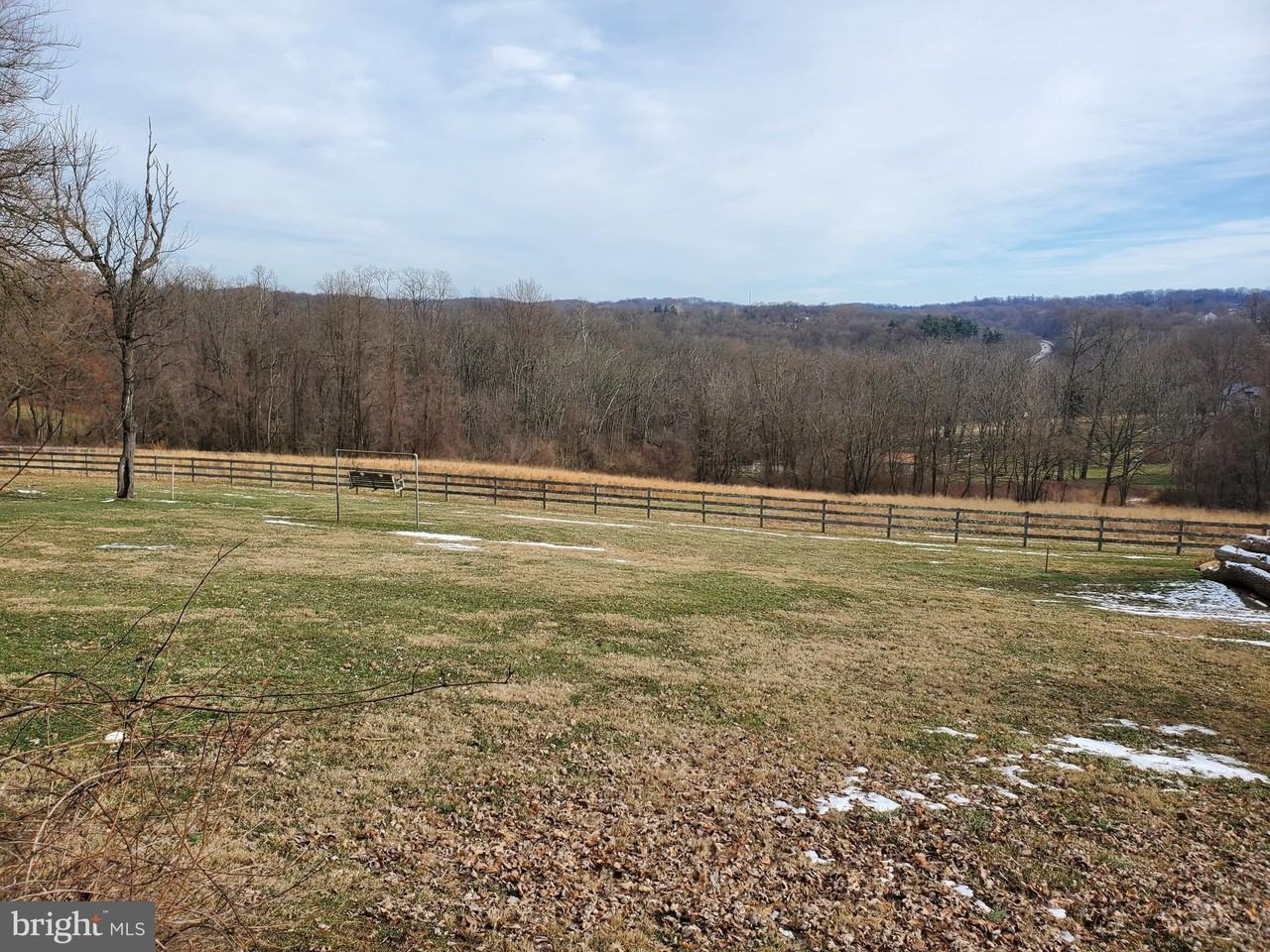 119 Mount Airy Rd - Photo 7 of 8