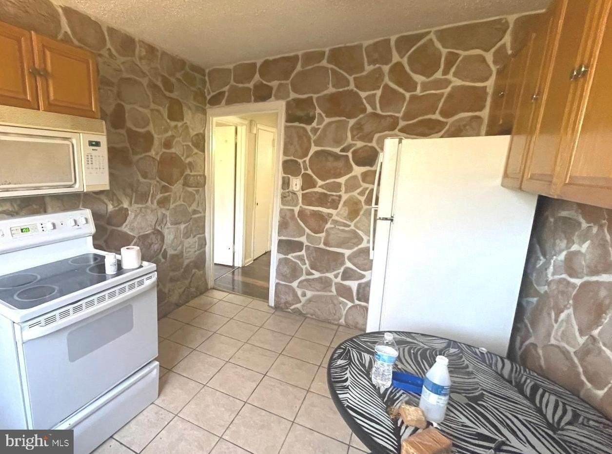 6222 Algon Ave Unit 1 #1 - Photo 4 of 7