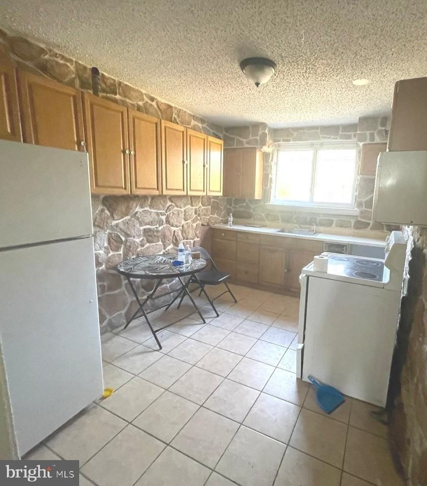 6222 Algon Ave Unit 1 #1 - Photo 5 of 7