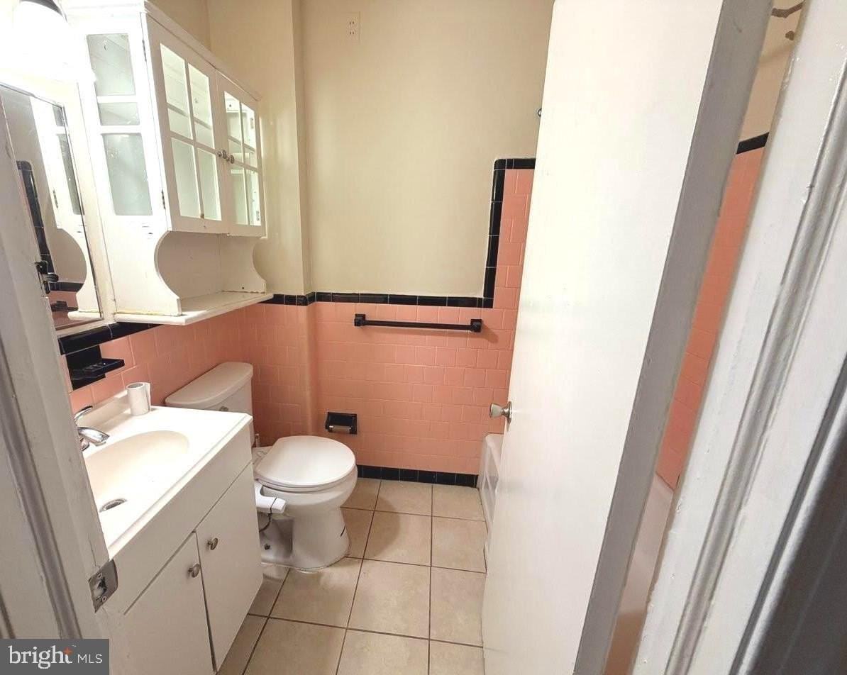 6222 Algon Ave Unit 1 #1 - Photo 6 of 7