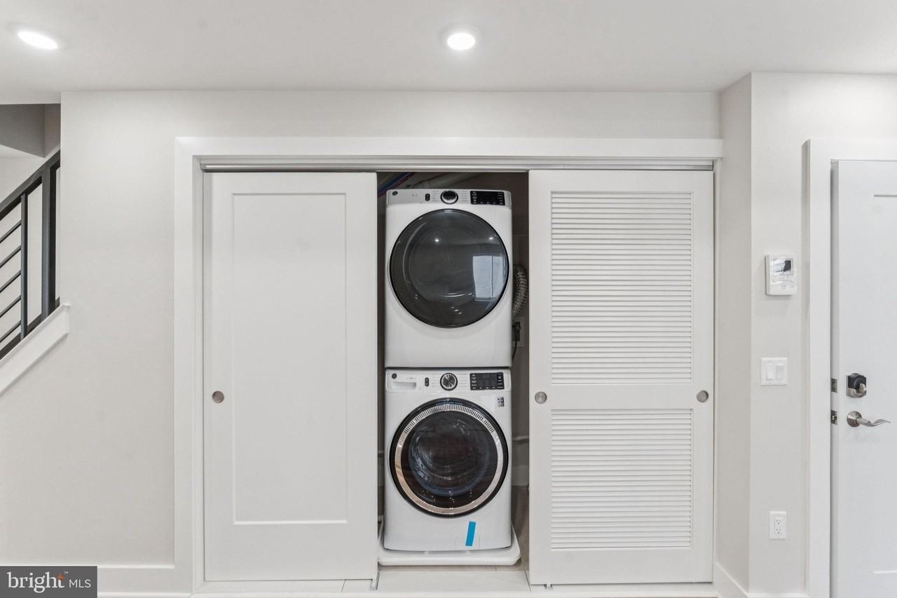 1436 Parrish St Unit D #D - Photo 4 of 22