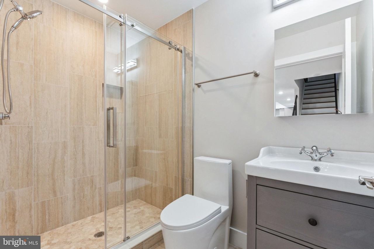 1436 Parrish St Unit D #D - Photo 7 of 22