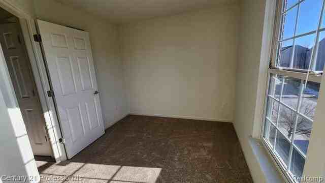 44710 Gwinnett Loop - Photo 6 of 15