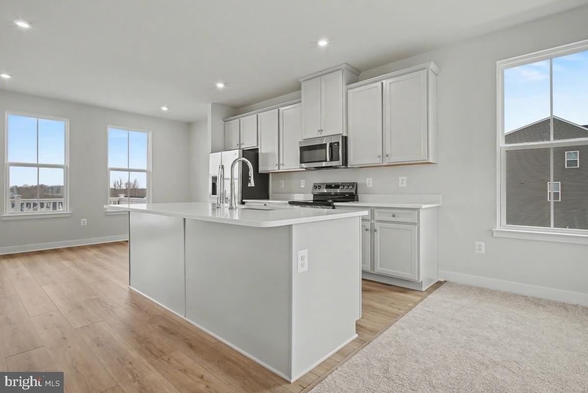 6939 Braxton Springs Way - Photo 4 of 36