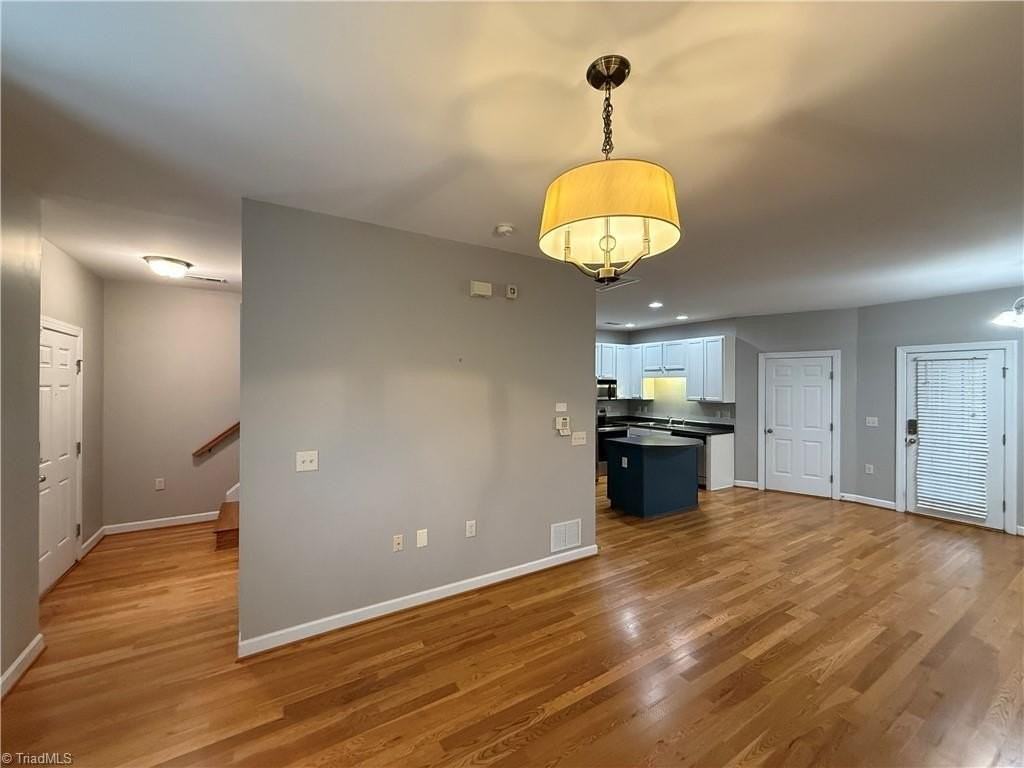 374 Summergate Dr - Photo 6 of 19